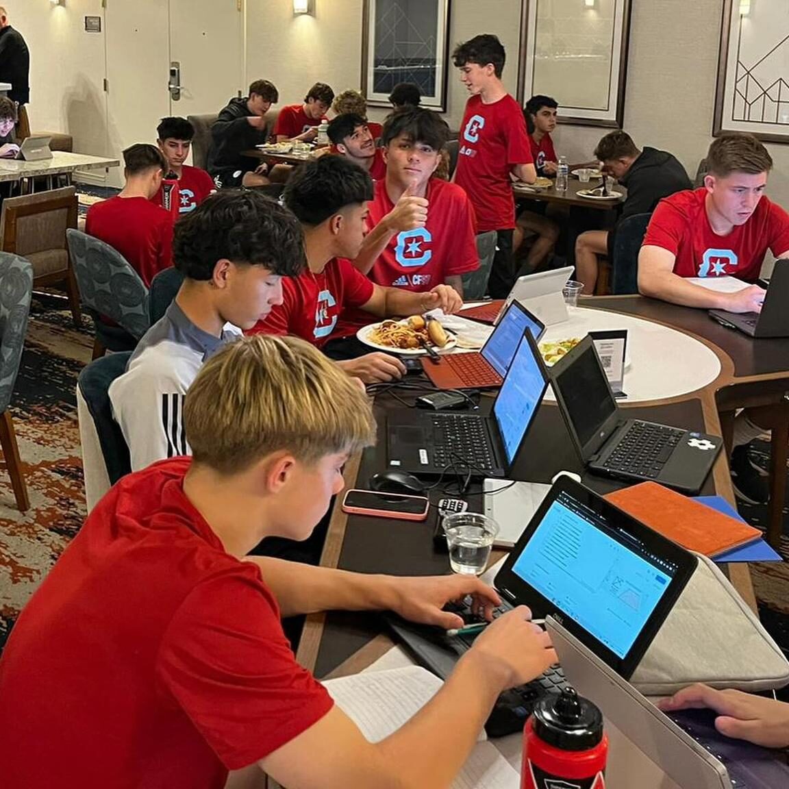 virtual students studying in our online school